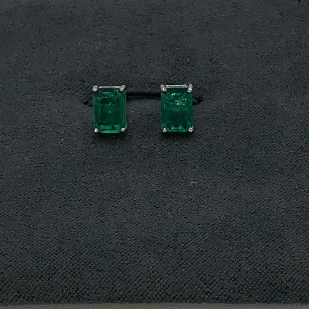 1ct Emerald Earrings - Picture 11 of 13